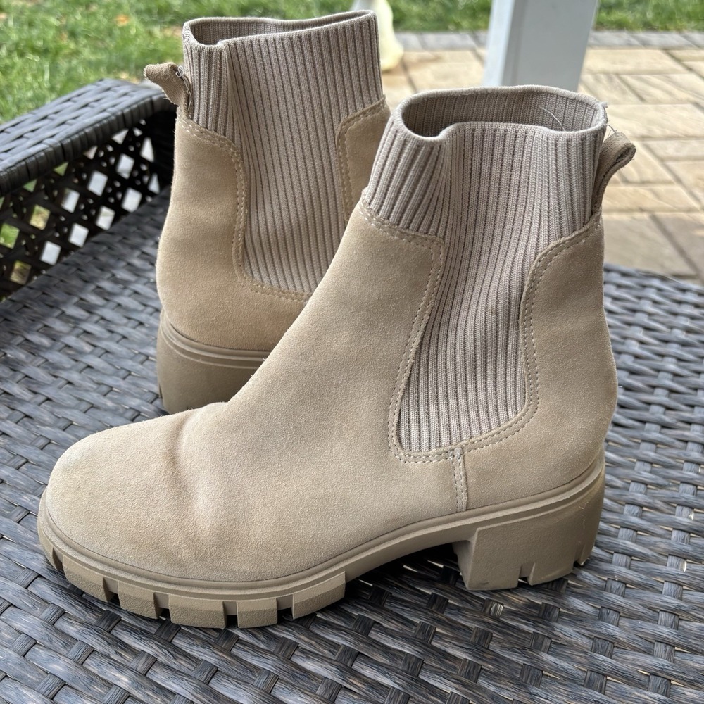 Steve‎ Madden Hutch Chelsea Boots Women's 8.5 Tan Suede Platform Lug Sole Heel